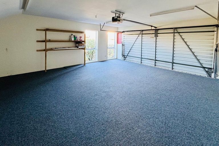 Photo of property in 8 Thornlea Place, Halswell, Christchurch, 8025