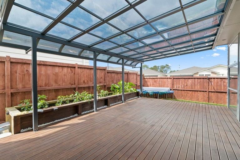 Photo of property in 40 Sapwood Crescent, Takanini, 2110