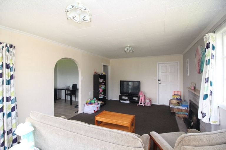 Photo of property in 208 Balmoral Drive, Tokoroa, 3420