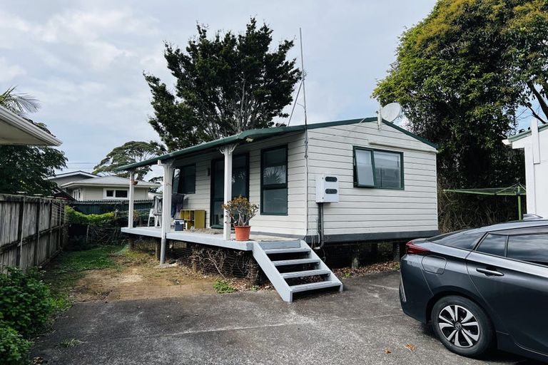 Photo of property in 292 Birkdale Road, Birkdale, Auckland, 0626