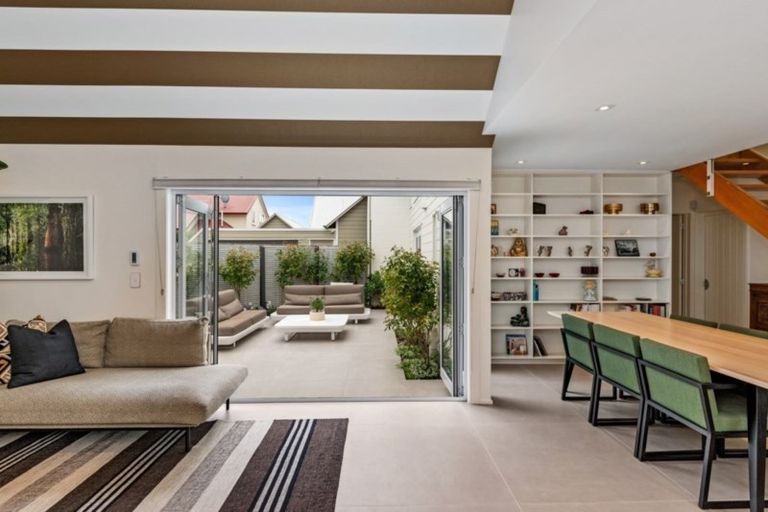 Photo of property in 21 Conference Street, Christchurch Central, Christchurch, 8013