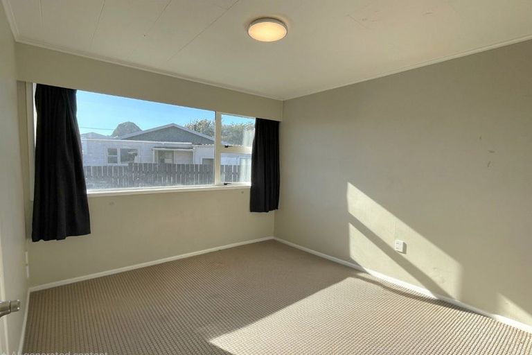 Photo of property in 22 Simons Street, Moturoa, New Plymouth, 4310