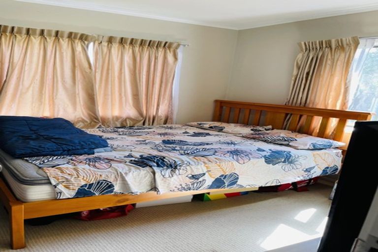 Photo of property in 26 Banyan Drive, Totara Heights, Auckland, 2105