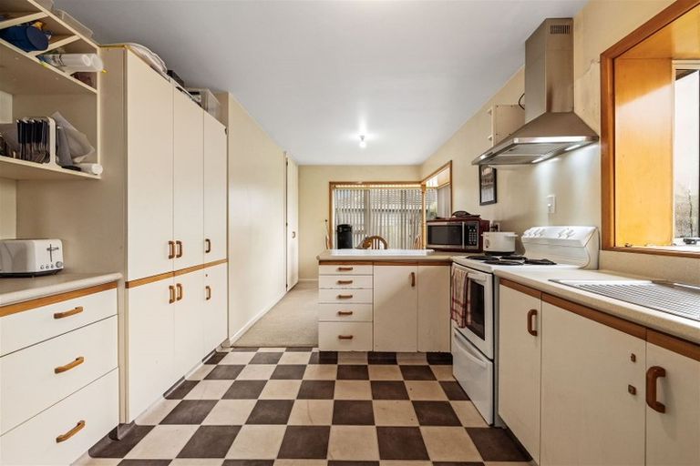 Photo of property in 1/124 Harris Crescent, Papanui, Christchurch, 8053