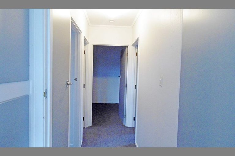 Photo of property in 5/9 South Street, Papakura, 2110