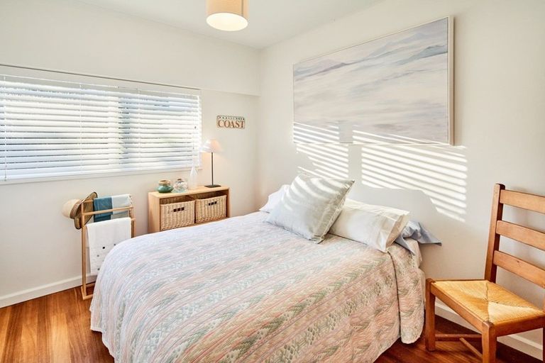 Photo of property in 18 Arawa Street, Raumati Beach, Paraparaumu, 5032