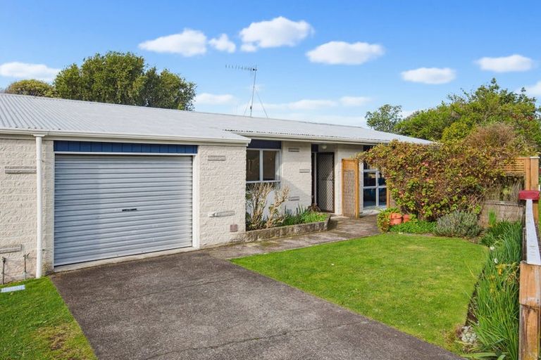 Photo of property in 74b Matatua Road, Raumati Beach, Paraparaumu, 5032