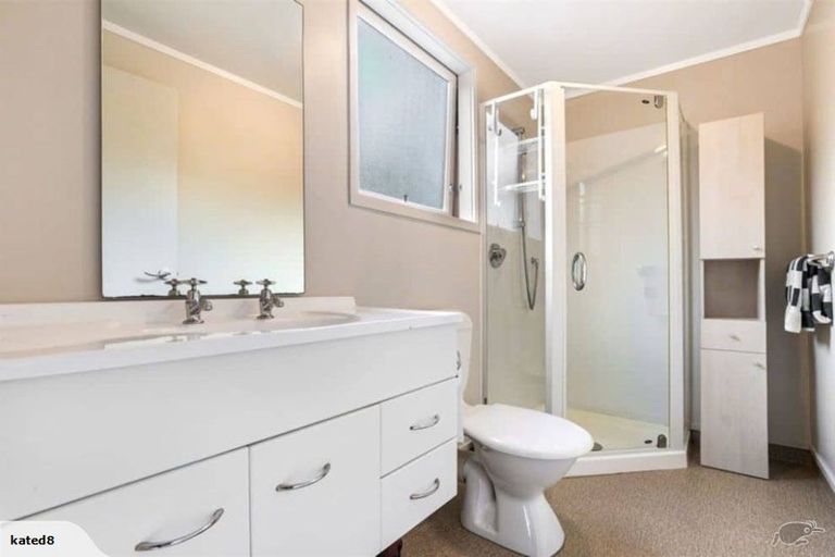 Photo of property in 118 Bethells Road, Waitakere, Henderson, 0781