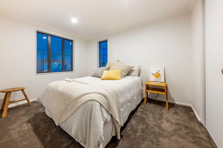 Photo of property in 24 Bellbird Street, Papakura, 2110