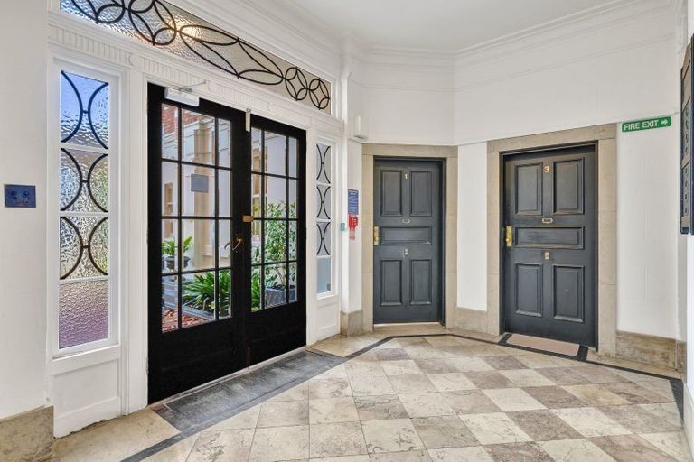 Photo of property in 1/75 Parnell Road, Parnell, Auckland, 1052