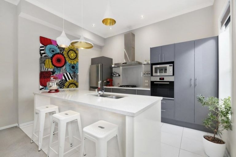 Photo of property in 54a Mandalay Terrace, Khandallah, Wellington, 6035