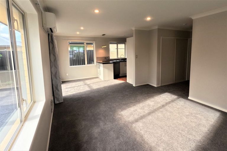 Photo of property in 6 Somerville Crescent, Aidanfield, Christchurch, 8025