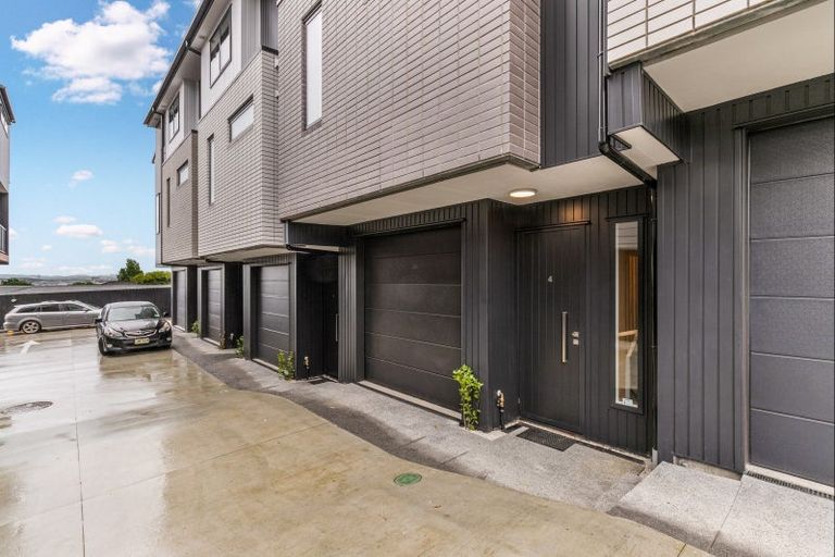 Photo of property in 4/8 Bennett Road, Pakuranga, Auckland, 2010