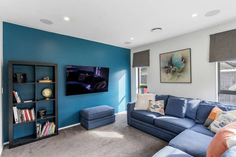 Photo of property in 19 Kahika Grove, Huapai, Kumeu, 0810