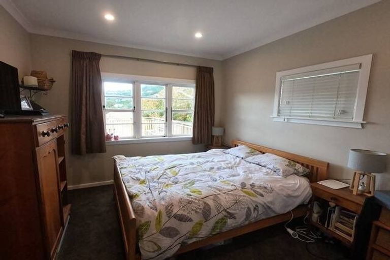 Photo of property in 10 Hathaway Avenue, Karori, Wellington, 6012