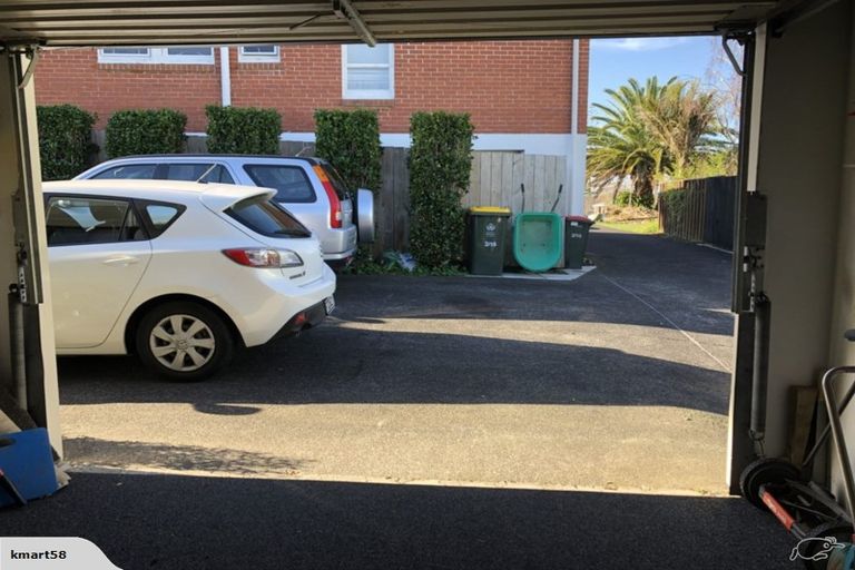 Photo of property in 2/15 Greenhill Crescent, Pakuranga, Auckland, 2010