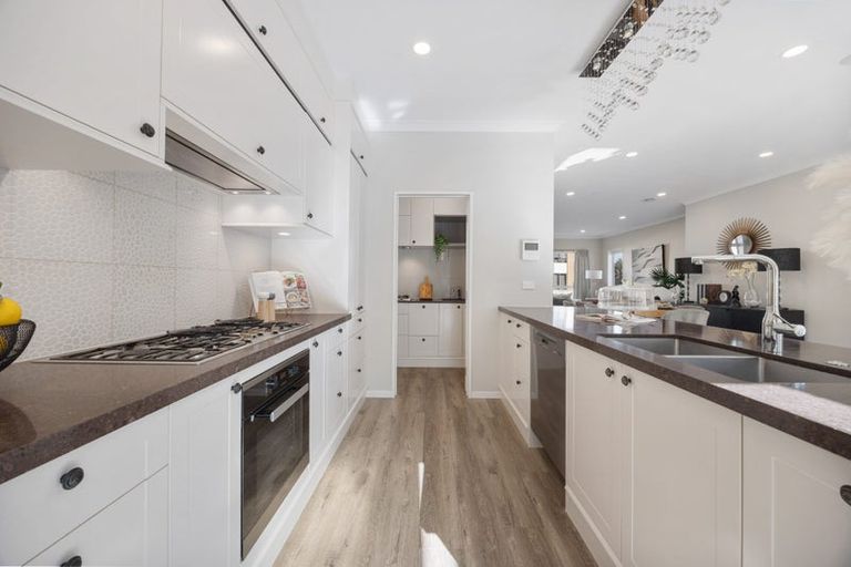 Photo of property in 5 Creggan Crescent, Flat Bush, Auckland, 2019