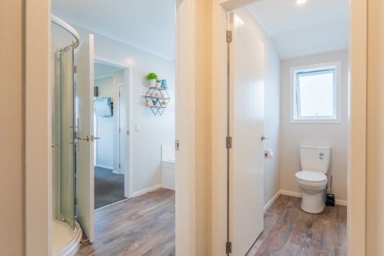 Photo of property in 27 Gallipoli Place, Paraparaumu, 5032