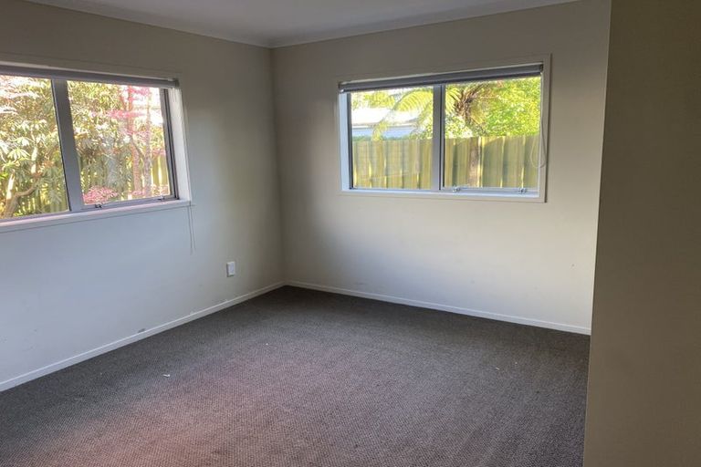 Photo of property in 19 Lyn Street, Lynmouth, New Plymouth, 4310