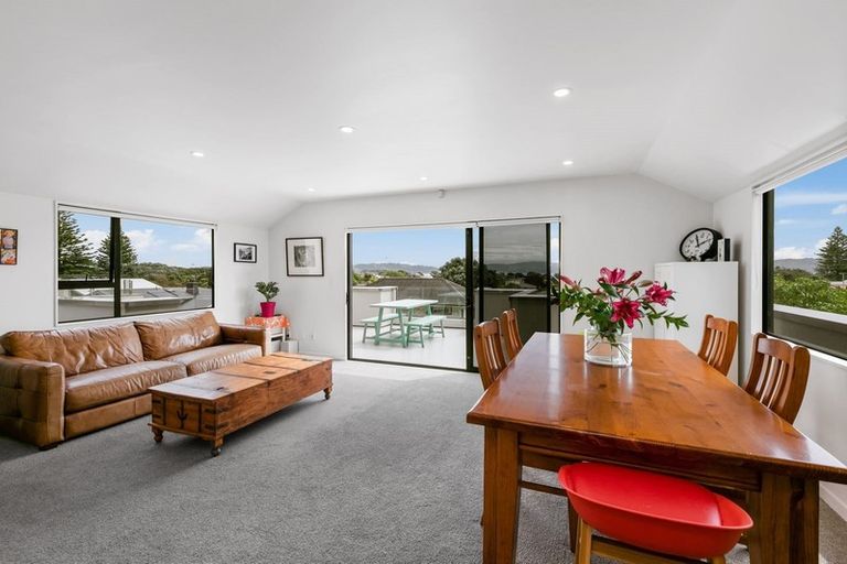 Photo of property in 203 Muritai Road, Eastbourne, Lower Hutt, 5013