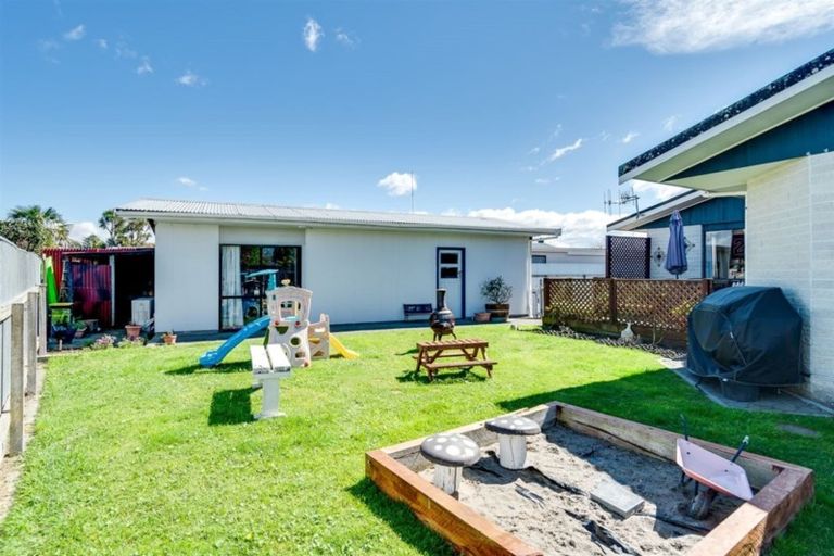 Photo of property in 15 Titoki Crescent, Pirimai, Napier, 4112