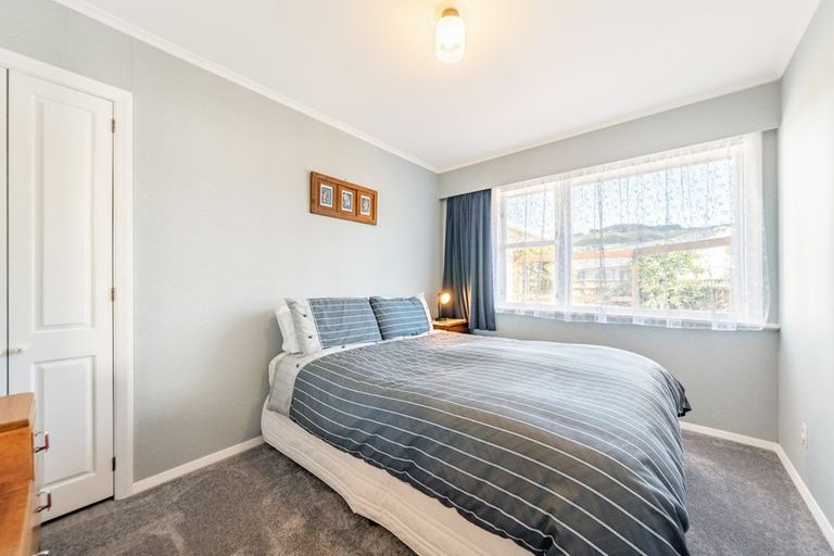 Photo of property in 9 Longfellow Street, Trentham, Upper Hutt, 5018