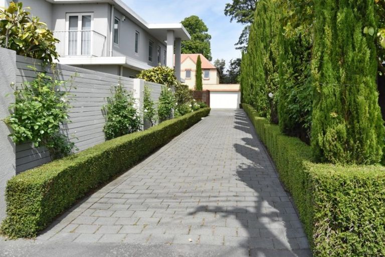 Photo of property in 32 Wai-iti Terrace, Burnside, Christchurch, 8052