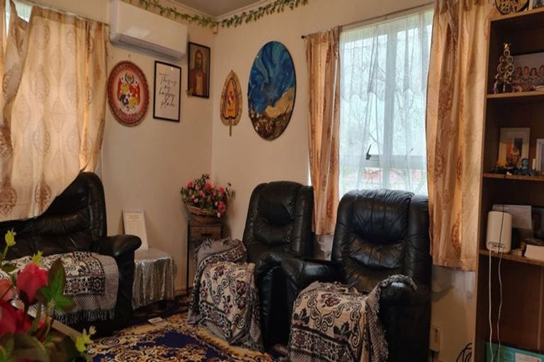 Photo of property in 119 Mahia Road, Wattle Downs, Auckland, 2103