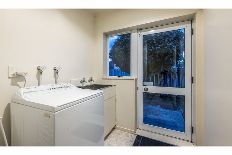 Photo of property in 1/23 Opaheke Road, Papakura, 2110