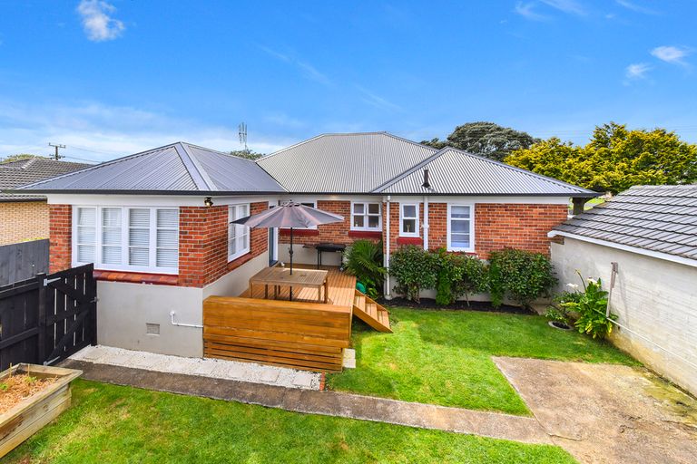 Photo of property in 80 Seddon Street, Pukekohe, 2120