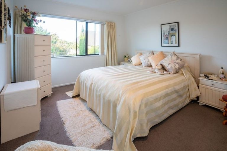 Photo of property in 117 Hillcrest Road, Raumati Beach, Paraparaumu, 5032