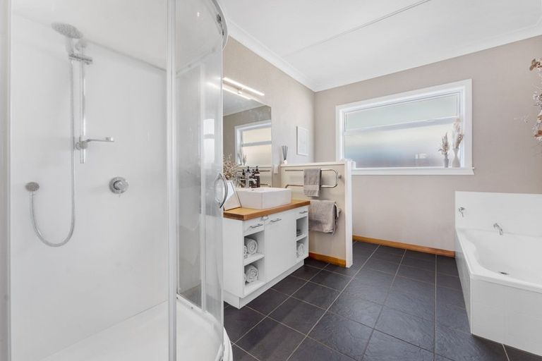 Photo of property in 38 Liverpool Street, Takaro, Palmerston North, 4412