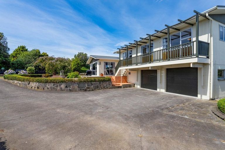 Photo of property in 35 Weraroa Road, Waverley, 4510
