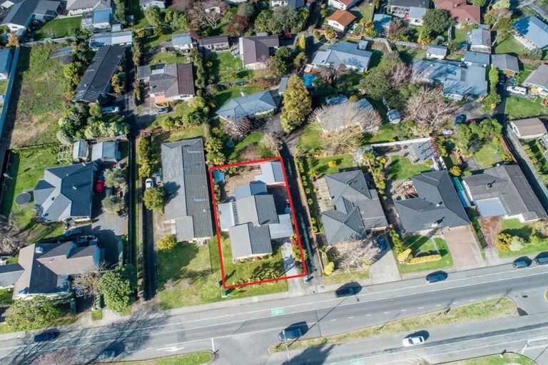 Photo of property in 114 Napier Road, Havelock North, 4130