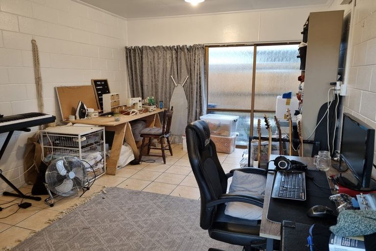 Photo of property in 2/27 Berwyn Avenue, Takanini, 2112