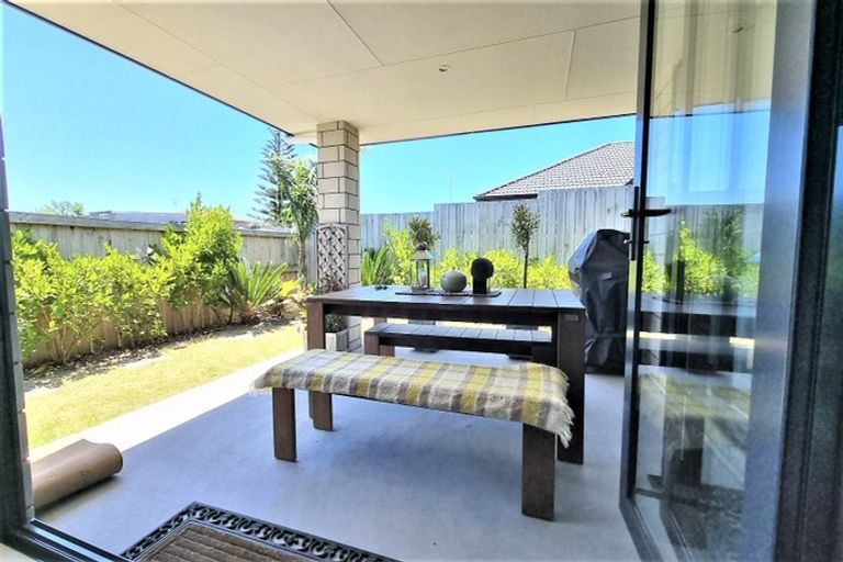 Photo of property in 27c Emerald Shores Drive, Papamoa Beach, Papamoa, 3118