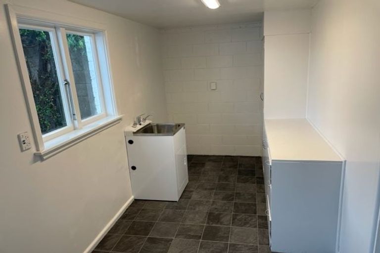 Photo of property in 121 Kendal Avenue, Burnside, Christchurch, 8053