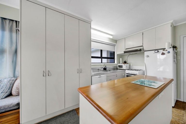 Photo of property in 76 Blake Street, Waitara, 4320