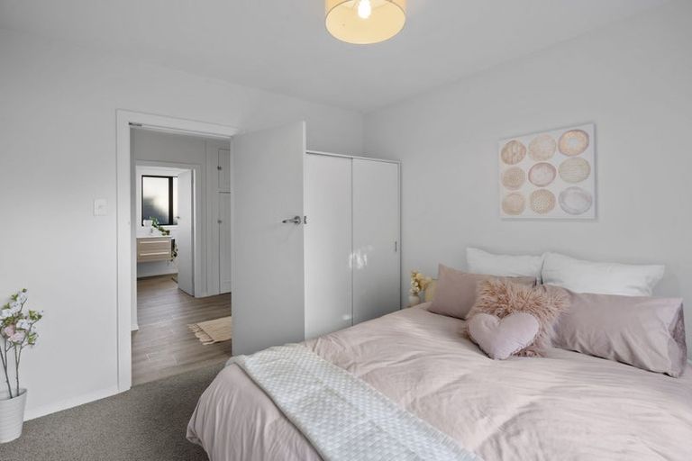 Photo of property in 12 Briggs Road, Mairehau, Christchurch, 8052