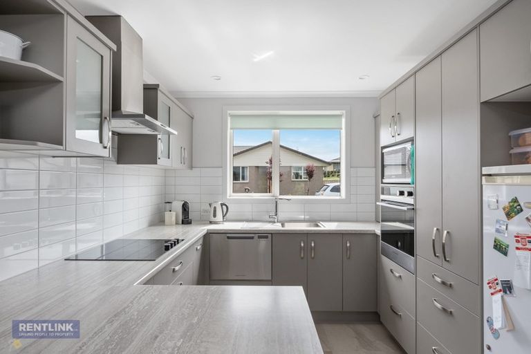 Photo of property in Waterview Estate, 86/4 Greystone Place, Omokoroa, 3114