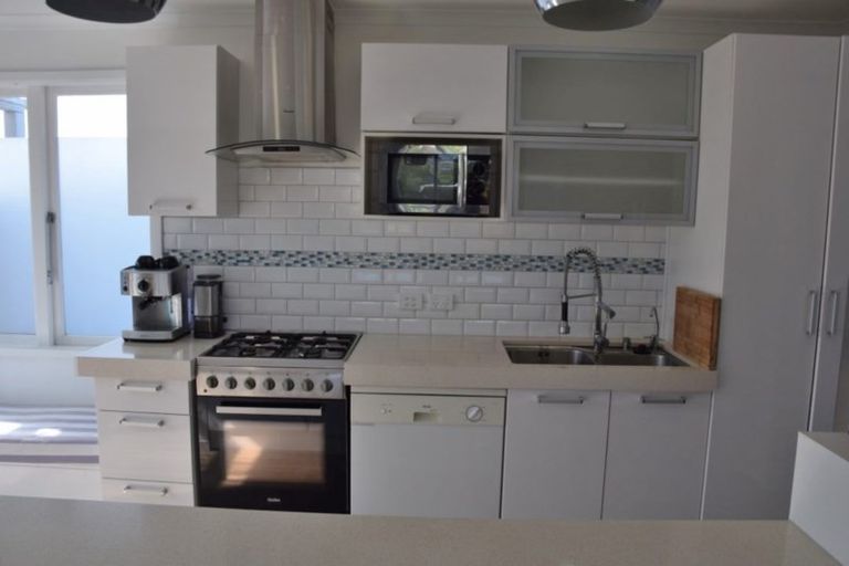 Photo of property in 24 Metcalfe Road, Ranui, Auckland, 0612