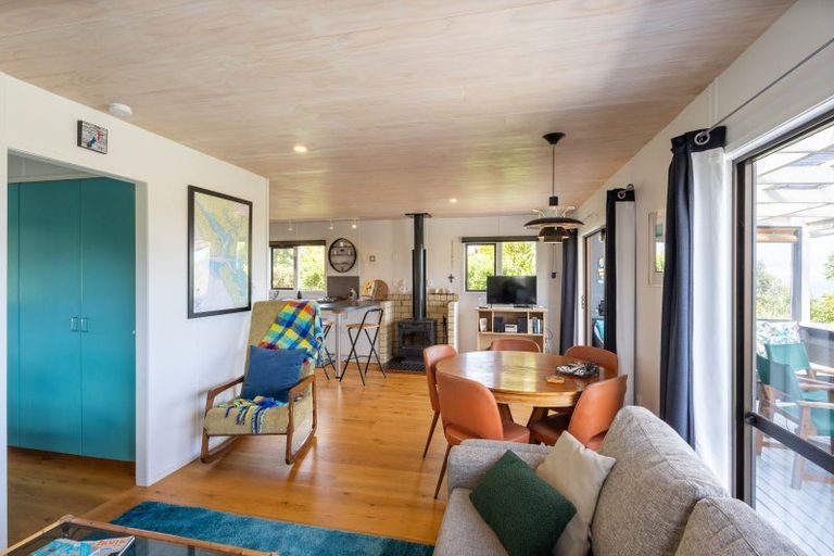 Photo of property in 6569 Pouto Road, Pouto, 0391