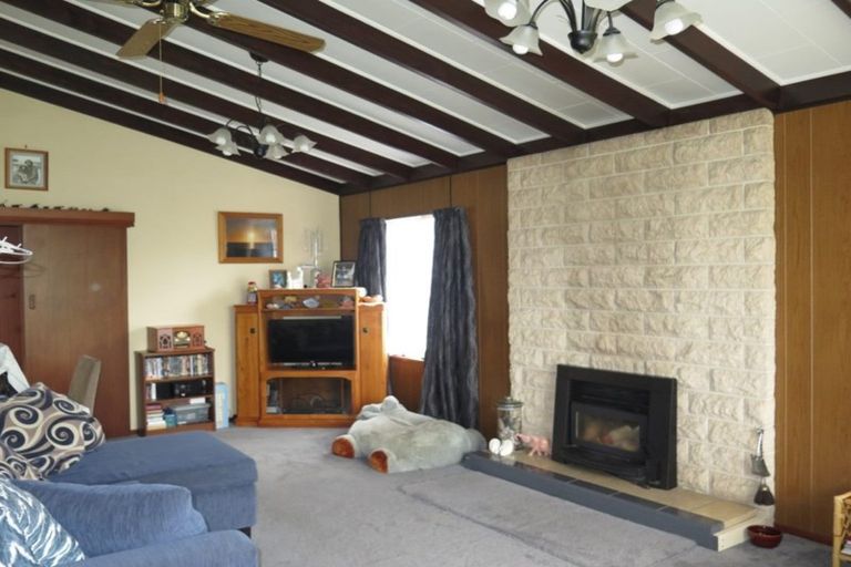 Photo of property in 43 Queen Street, Pareora, 7912