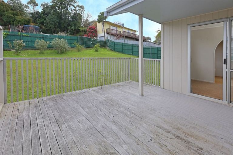 Photo of property in 54 Donovan Avenue, Massey, Auckland, 0614