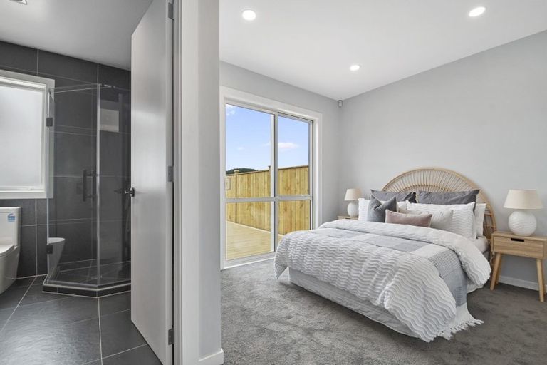 Photo of property in 17 Minerva Avenue, Helensville, 0800