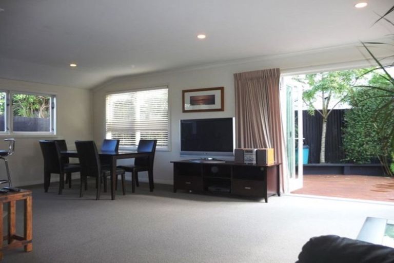 Photo of property in 12 Mccracken Road, Mount Wellington, Auckland, 1060
