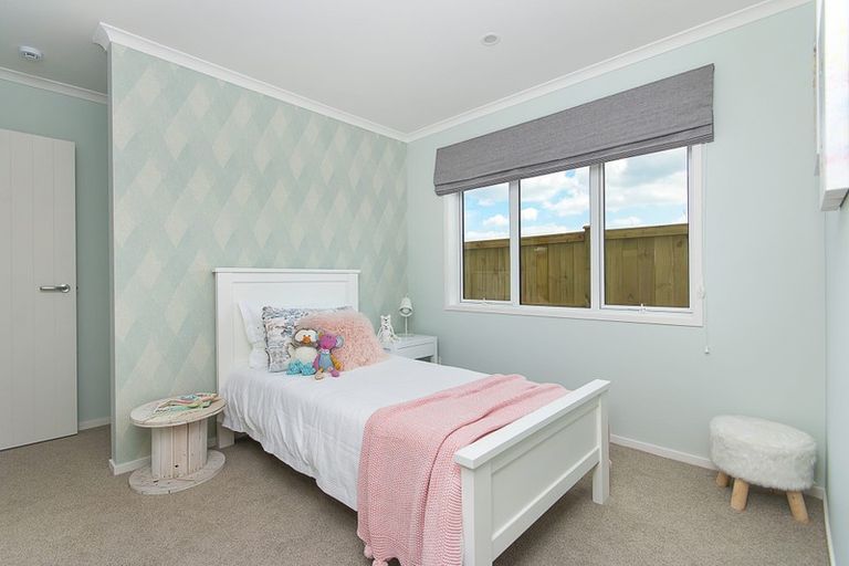 Photo of property in 1 Okohaka Avenue, Glenbrook, 2681