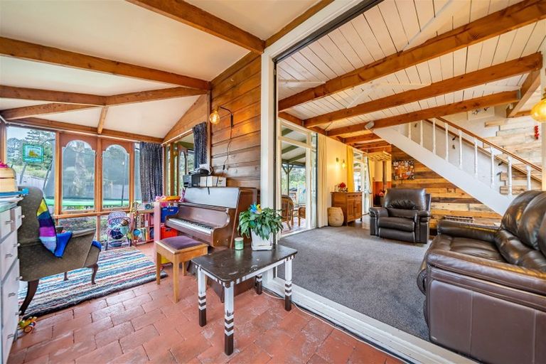 Photo of property in 64 Larchmont Grove, Totara Park, Upper Hutt, 5018