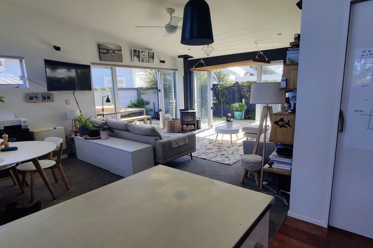 Photo of property in 17 Kedah Street, Miramar, Wellington, 6022