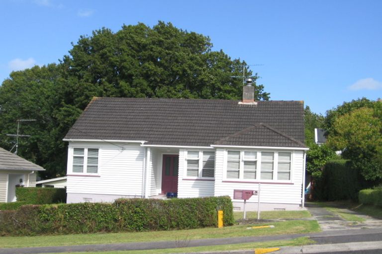 Photo of property in 7 Le Roy Terrace, Birkenhead, Auckland, 0626